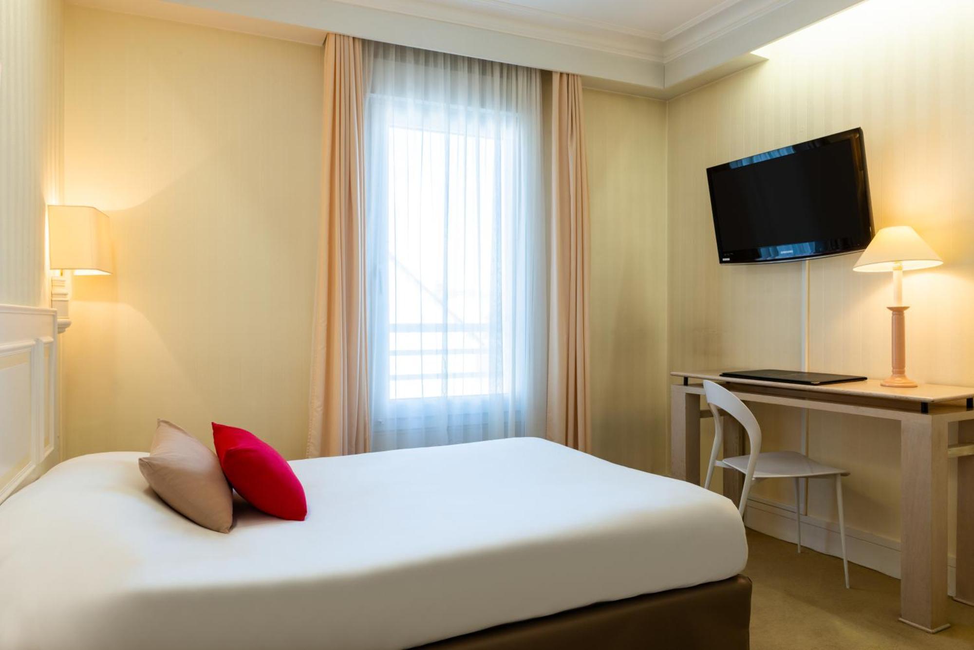 The Originals City, Hotel Chantecler, לה מאנש מראה חיצוני תמונה