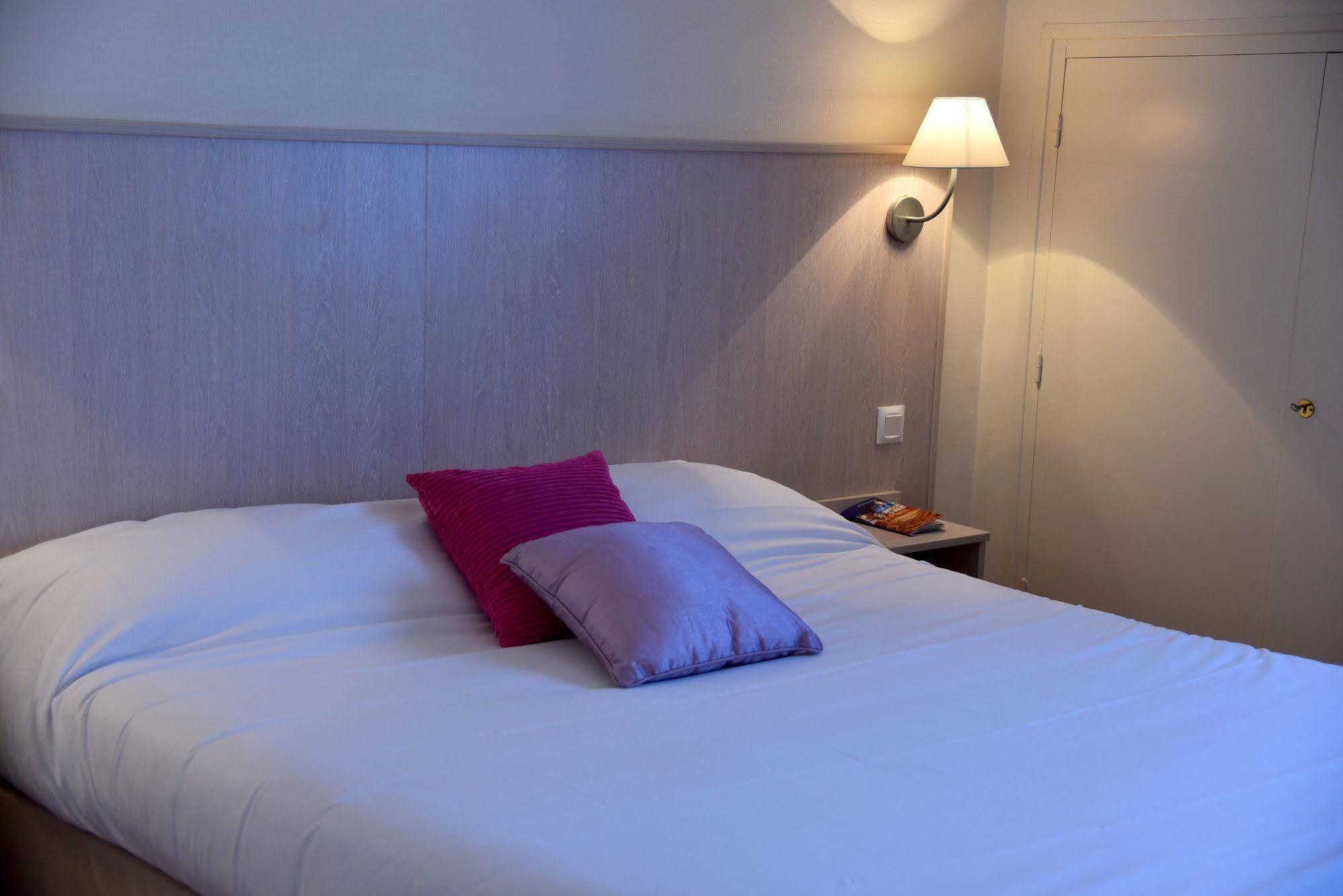The Originals City, Hotel Chantecler, לה מאנש מראה חיצוני תמונה