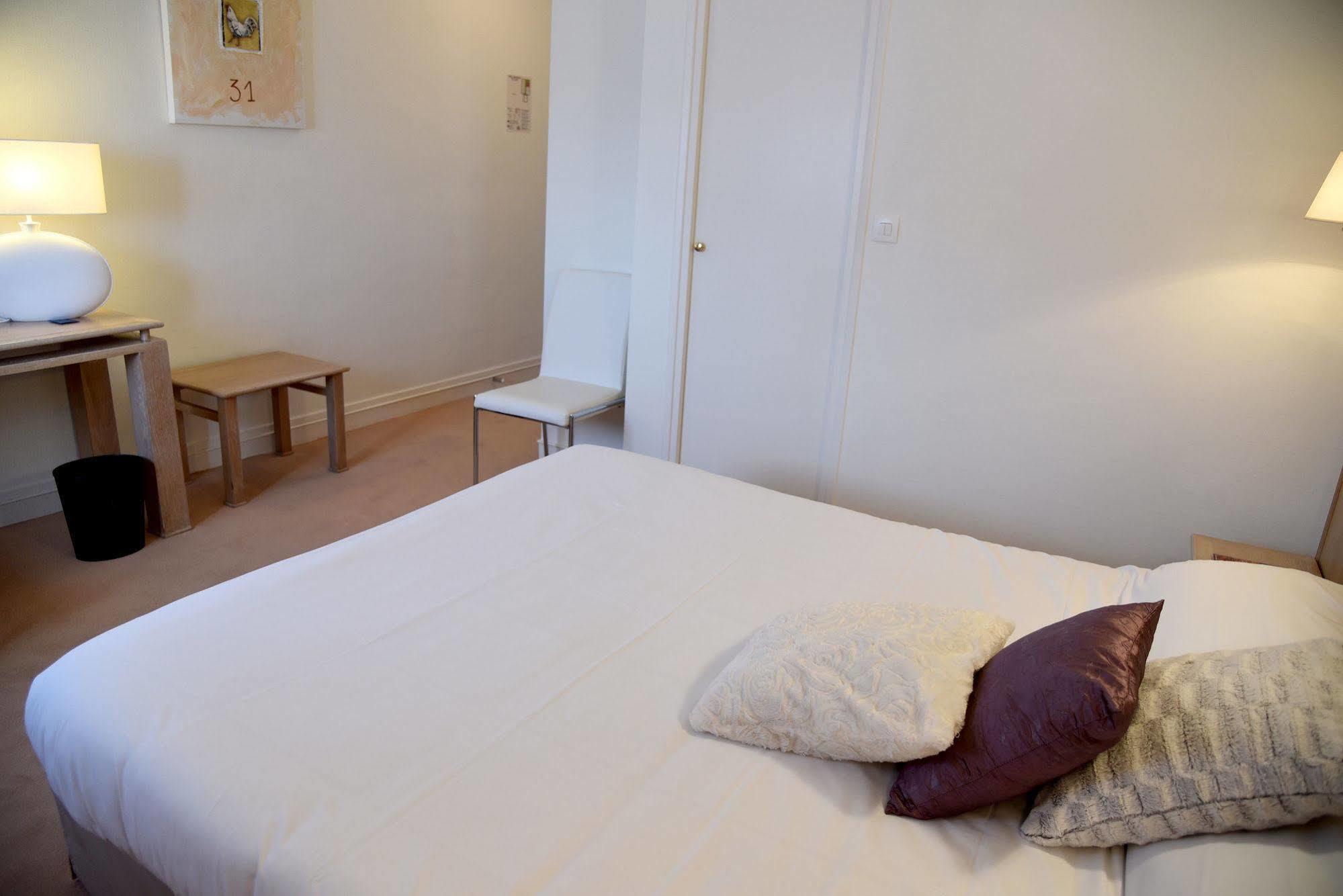 The Originals City, Hotel Chantecler, לה מאנש מראה חיצוני תמונה